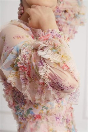 Çiçek Desenli Fırfırlı Tül Tasarım Elbise
